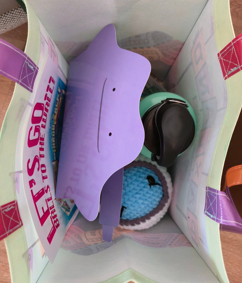 Droidekool tweet media