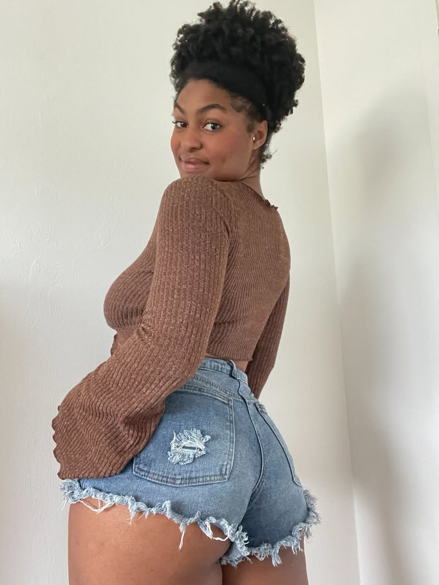 MISS Elizabeth tweet media