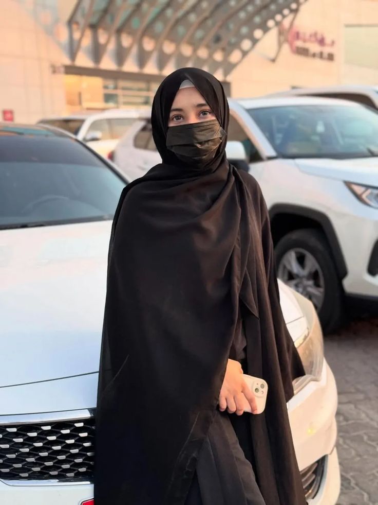 Warda Hun 😐 tweet media