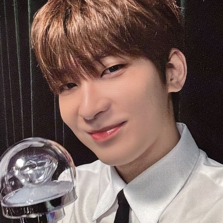 𑣲c i y a s tweet media