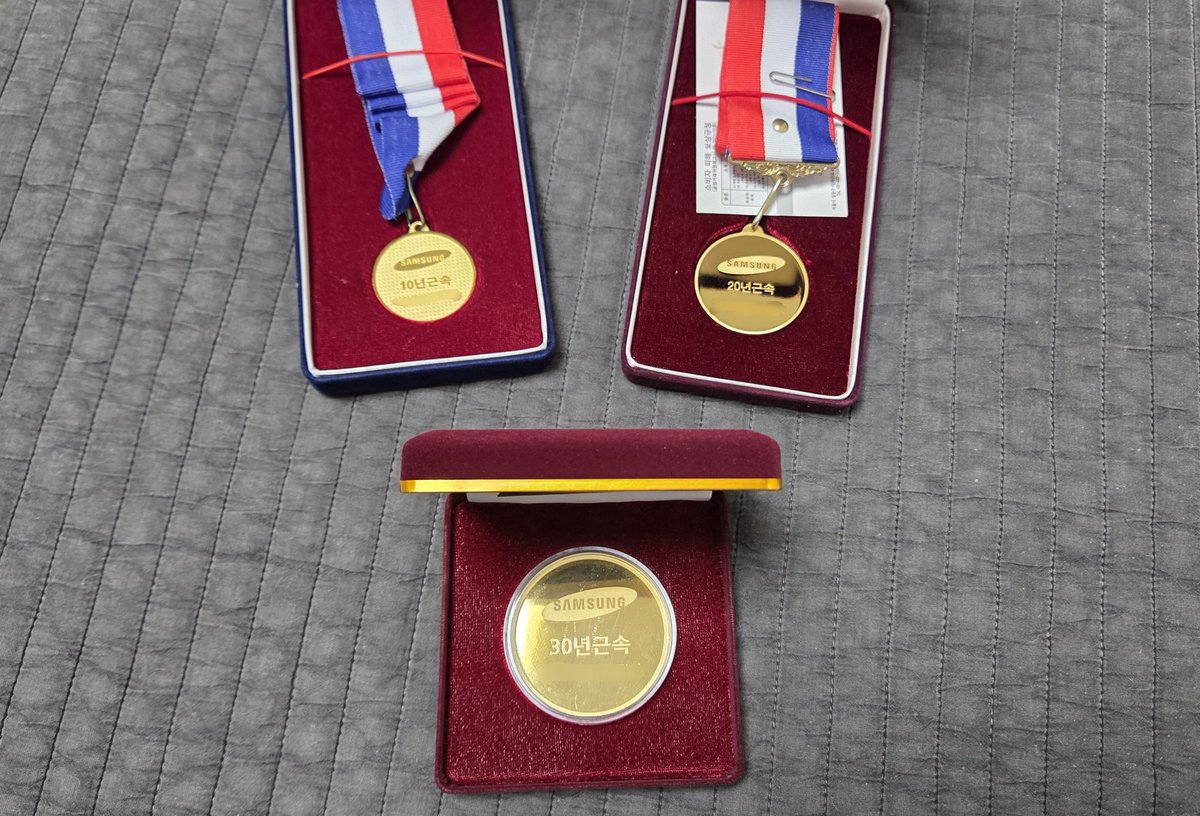 지현.moon tweet media