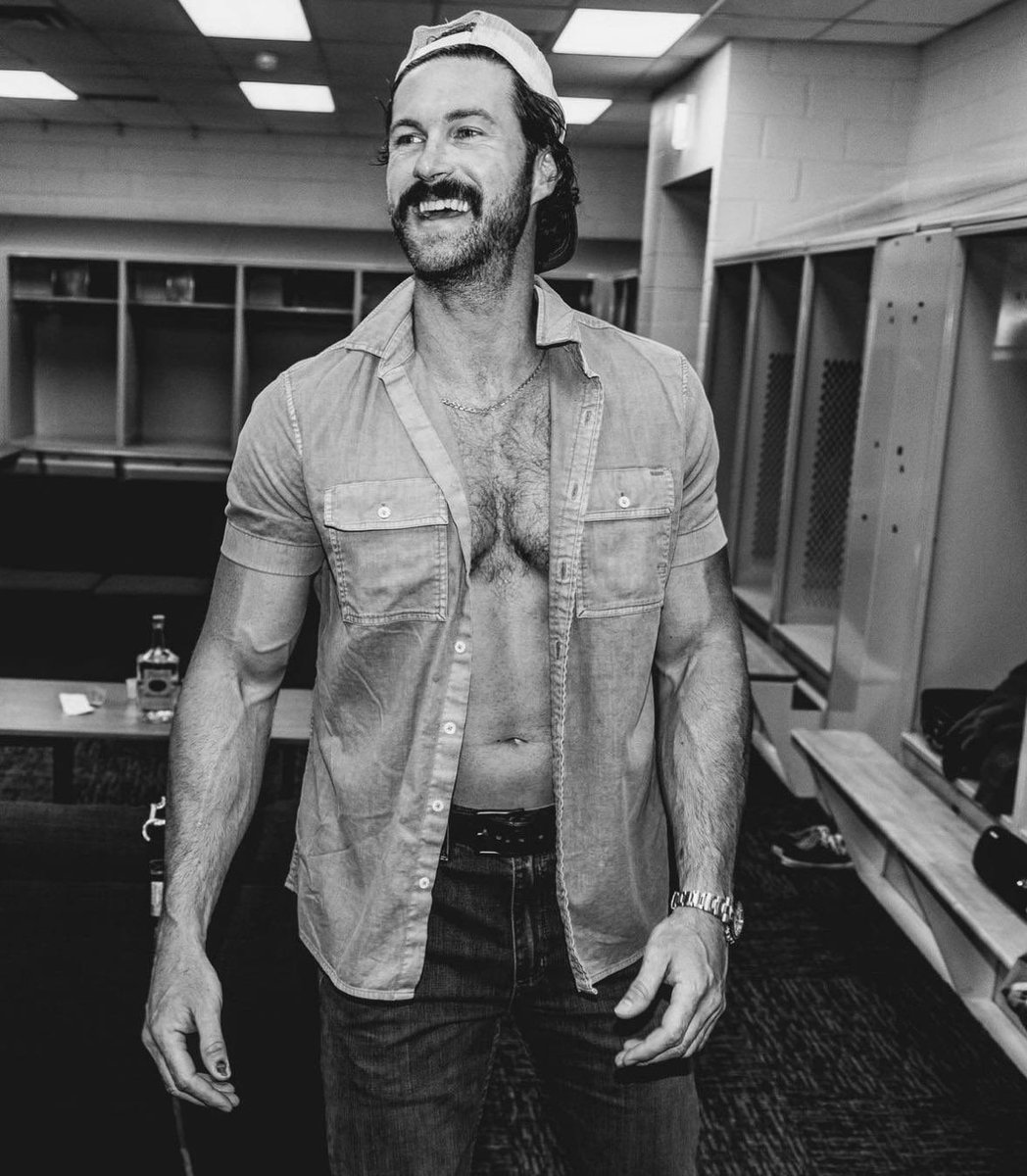 Levi Compton tweet media