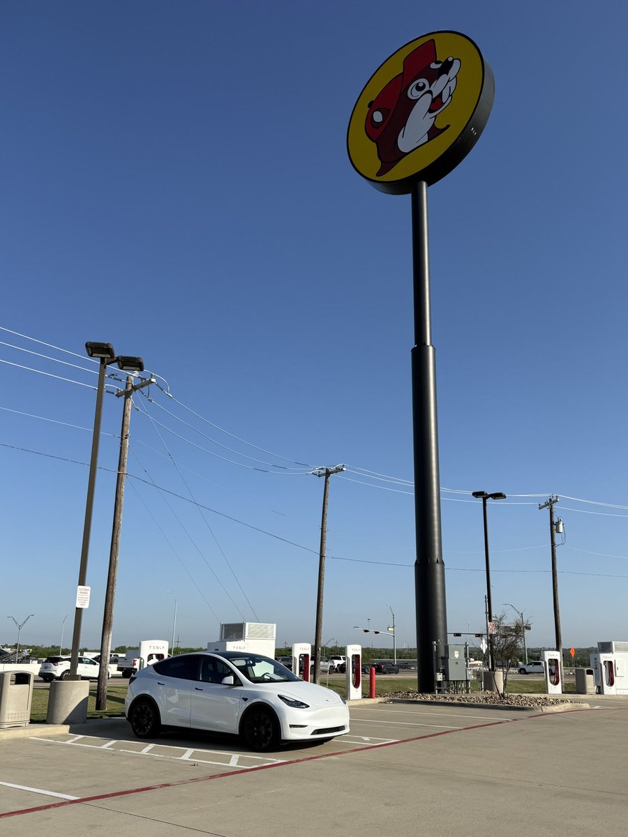 Dallas Tesla Club tweet media