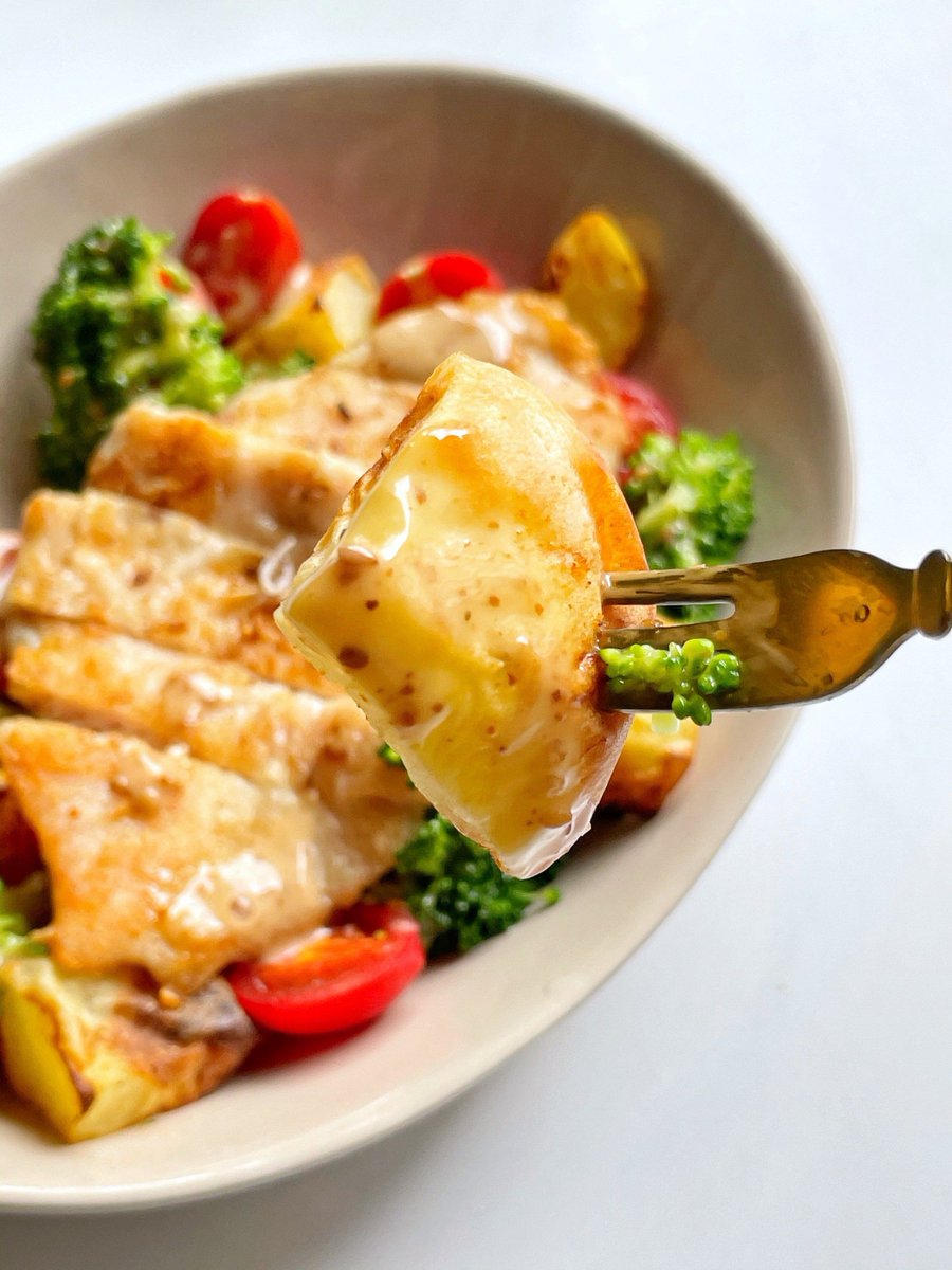 ana pastore tweet media