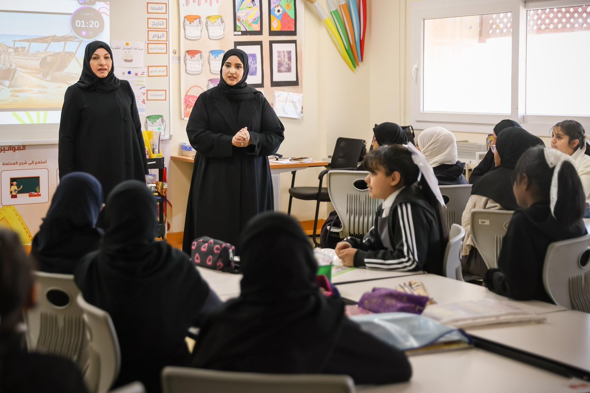 Qatar_Edu's tweet photo. وزيرة التربية والتعليم والتعليم العالي تتفقد عدداً من المدارس بالتزامن مع انتظام الدراسة الحضورية

للمزيد:
https://t.co/PcDlMWqgbj

#وزارة_التربية_والتعليم_والتعليم_العالي https://t.co/fbM0VhENVY