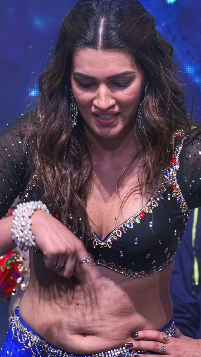 Hot World tweet media