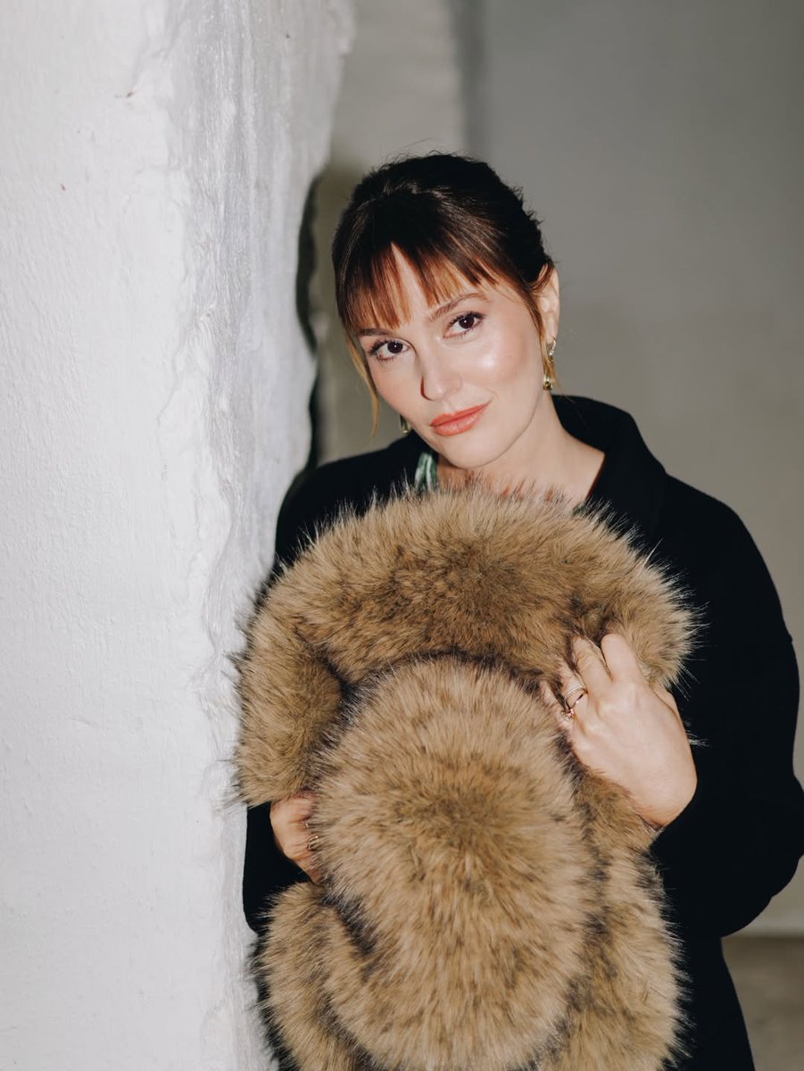 Leighton Meester Daily tweet media