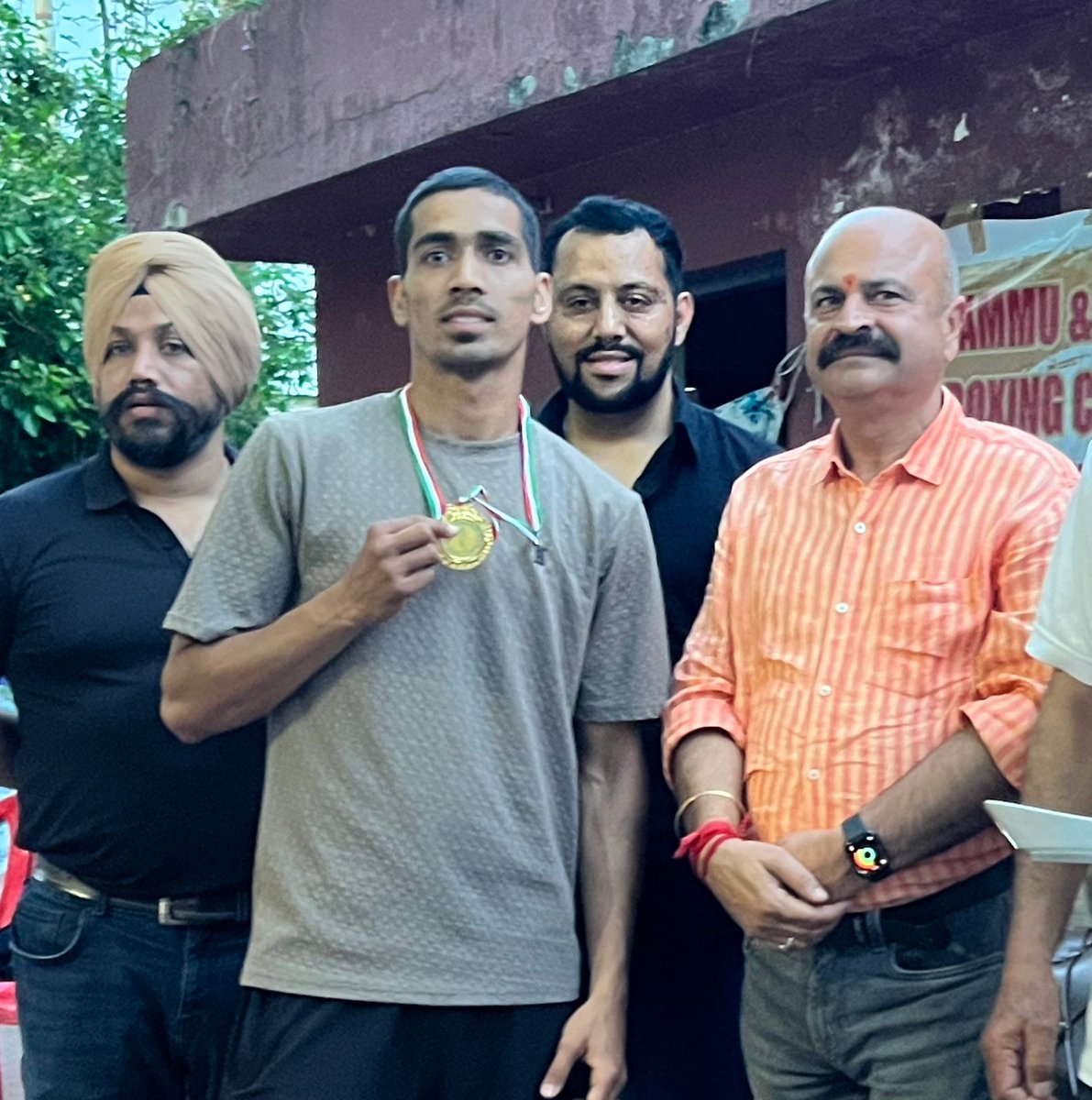 AdgpArmedJK's tweet image. J&amp;amp;K Police Central Sports #BoxingTeam today won 4 Gold &amp;amp; 1 Silver medals in UT Championship 2025–26 held at MA Stadium, #Jammu. A proud display of skill, rigorous training, discipline &amp;amp; continuous support from the department.
@JmuKmrPolice