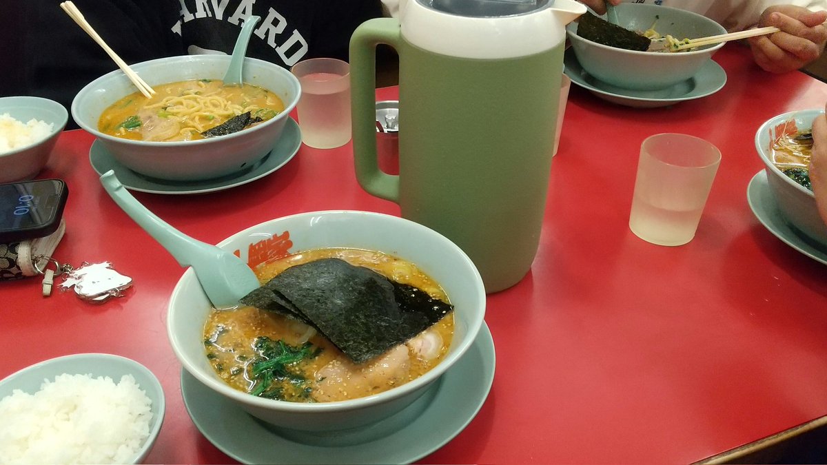 ひなせ tweet media