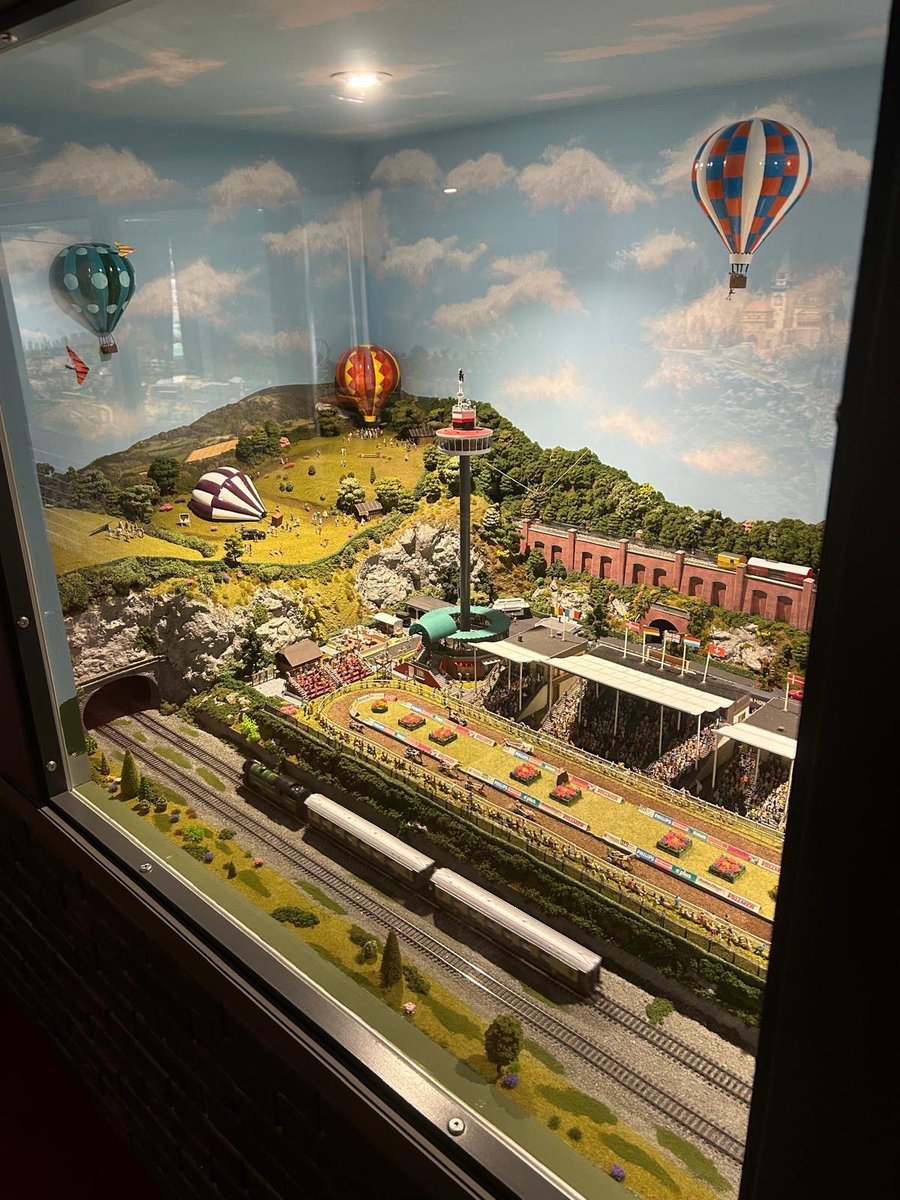 Model Village, Devon tweet media