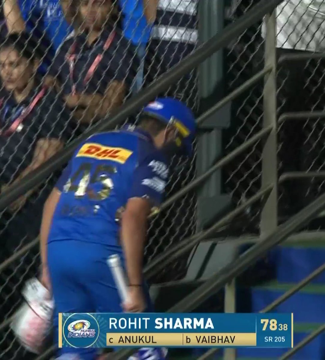 FarziCricketer's tweet image. That was very much enjoyable even though I am hatewatching MI.