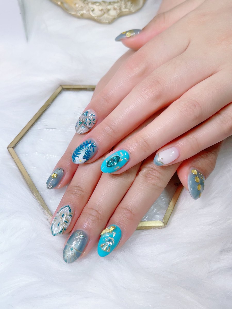 🐅ミナジール王子ネイル作ってみた🩵

#twst 
#痛ネイル 
#ツイステ 
#ツイステネイル