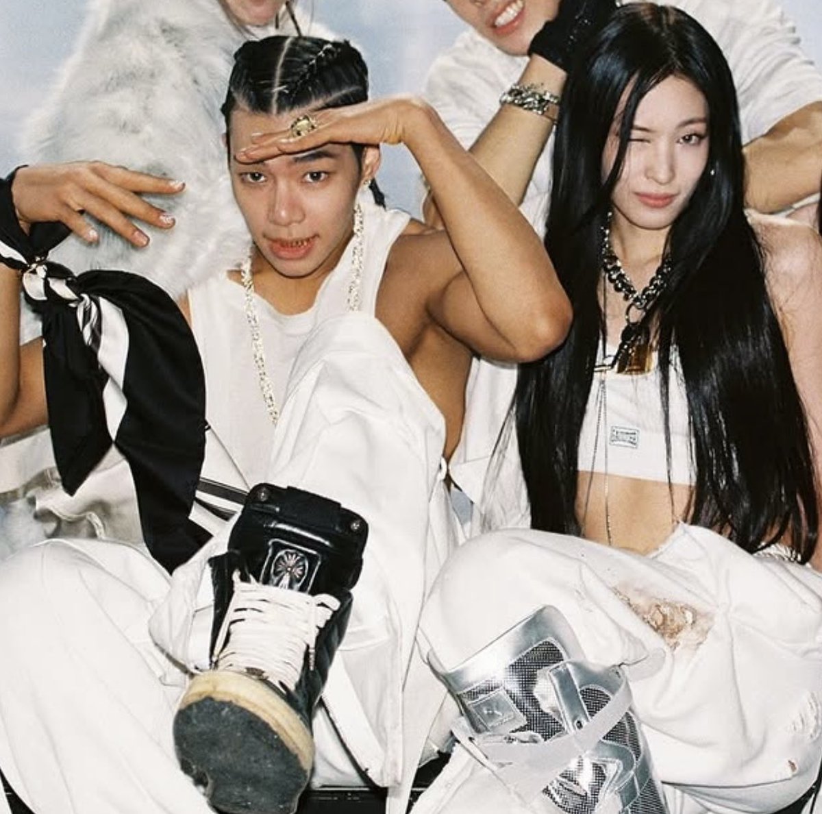 탖앤 아카이브 tweet media