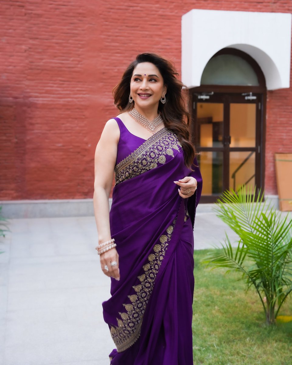 Madhuri Dixit Nene tweet media