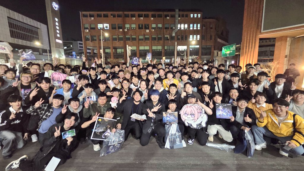 Cosmograph tweet media