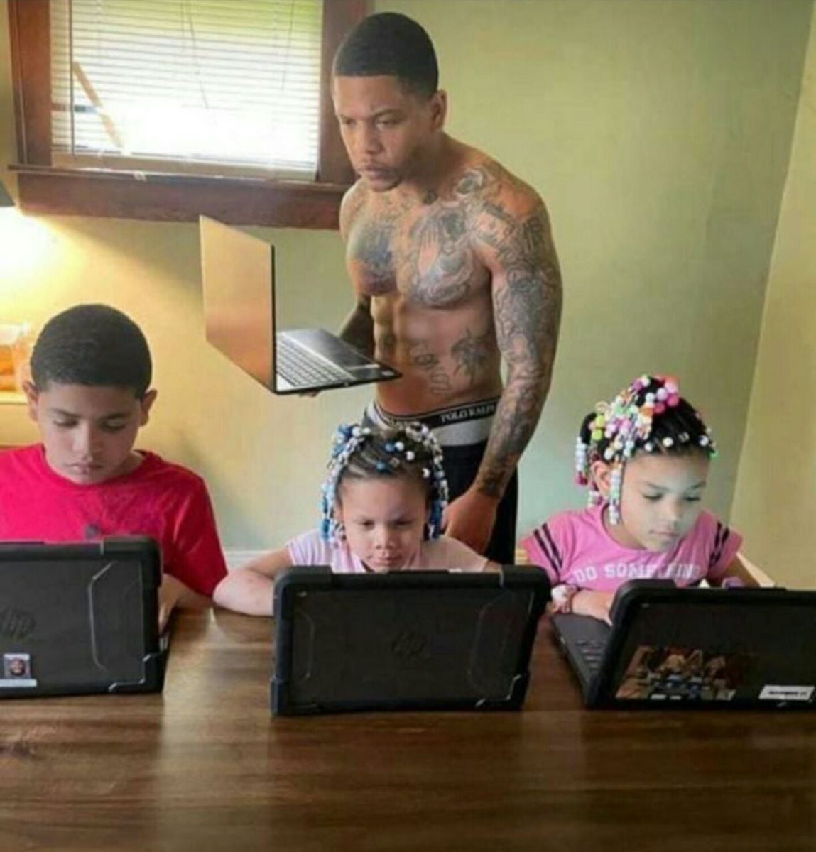 DME 🇳🇦 tweet media