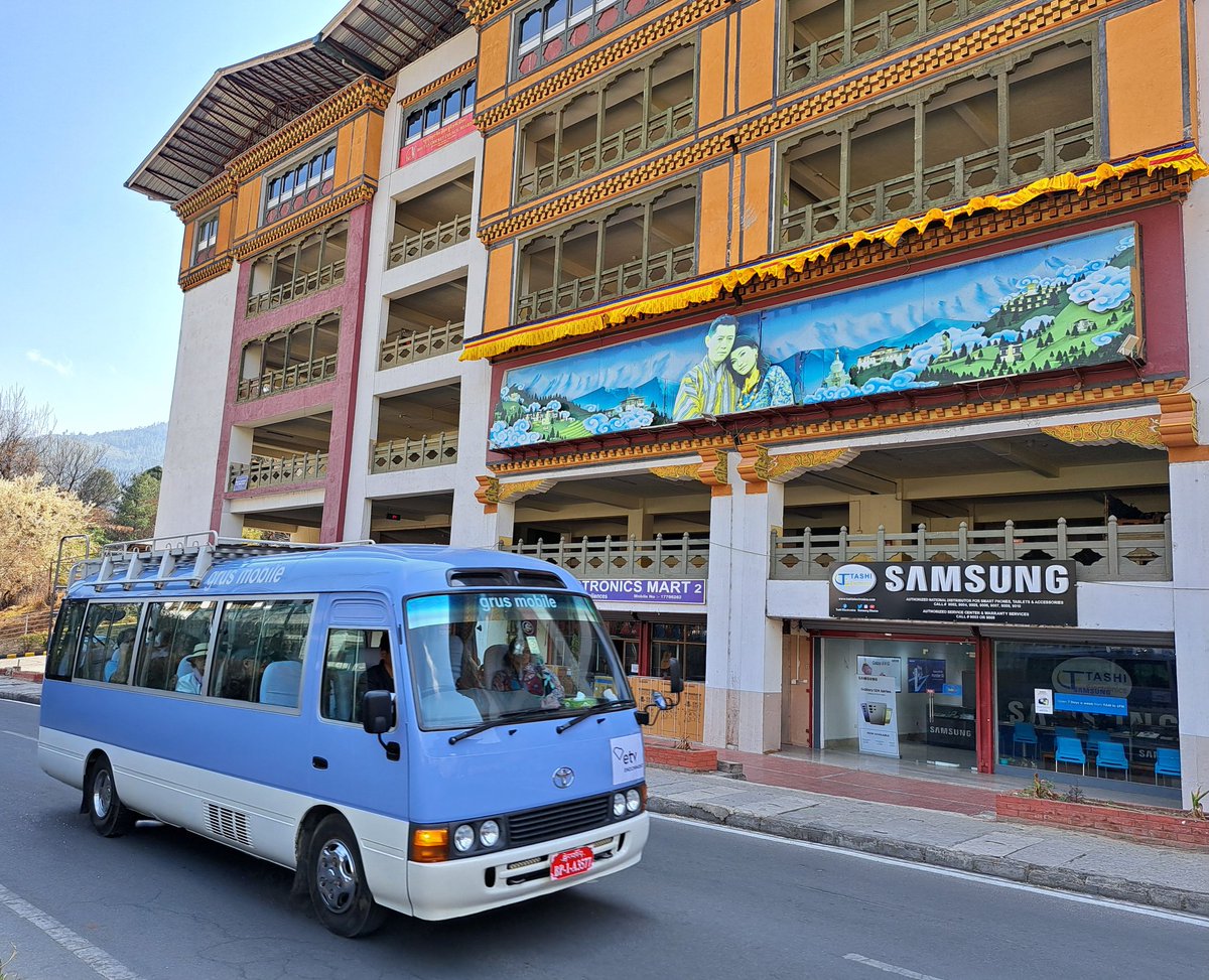 ろばくん tweet media