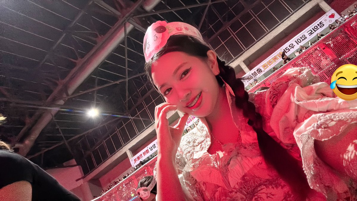 yeepoonn tweet media