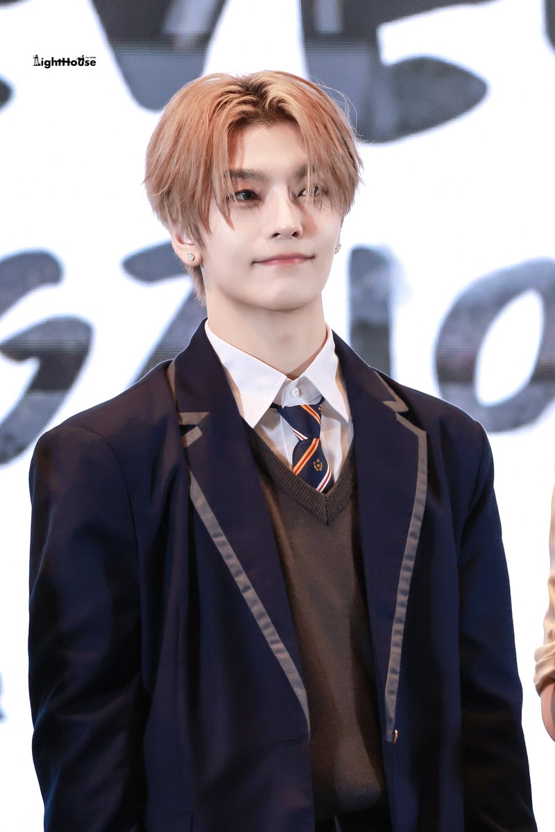 LightHouse tweet media