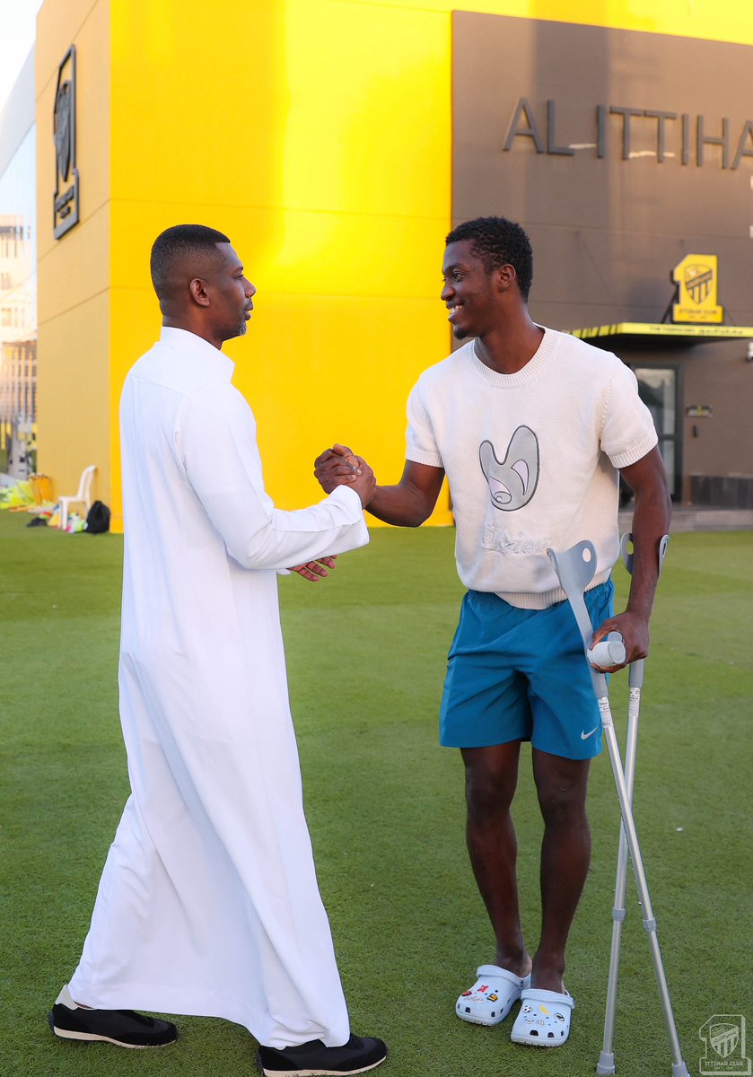 رياض tweet media