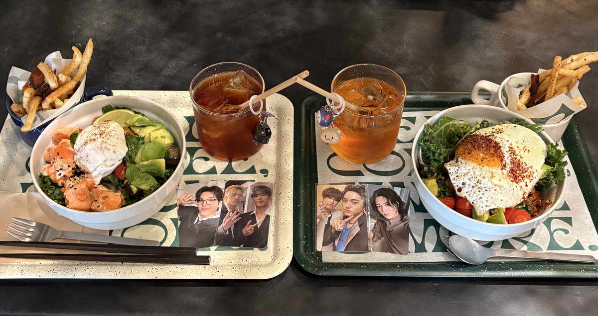 空にある何か tweet media