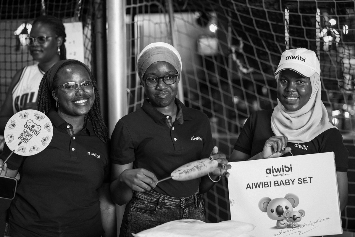 MarieStopesUg's tweet photo. Moments at the Masterclass.

📸:Newborn Care by Aiwibi 🍼💙

Mums were excited to learn all the newborn basics firsthand. https://t.co/LYmPST3ZQs