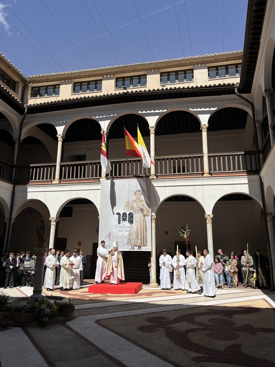 S. Menor de Toledo tweet media