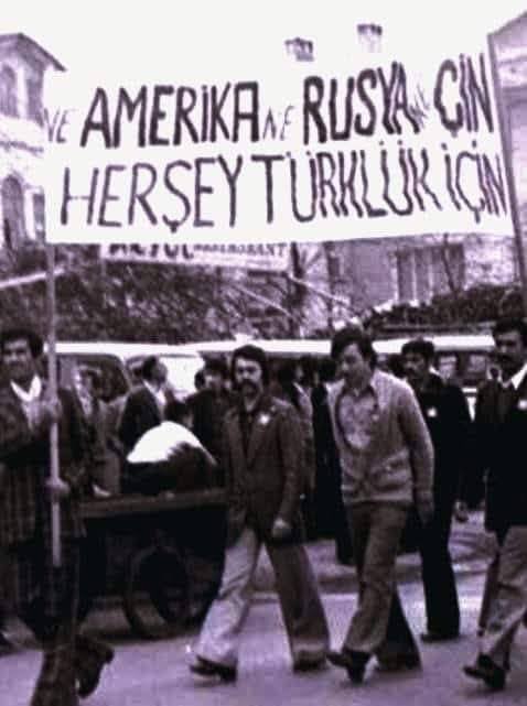 KurtAta25's tweet photo. @y_goncu91548 @kembo1963 @CIA @FBI @realDonaldTrump @yasamaizleme Sen, seni aparat olarak kullananları etiketledin. Ben de belki sahibinden habersiz buralarda salya akıtıyorsundur diye sahibini etiketledim. Yoksa bizim tavrımız hep ekteki gibidir https://t.co/ei6ejobOnQ