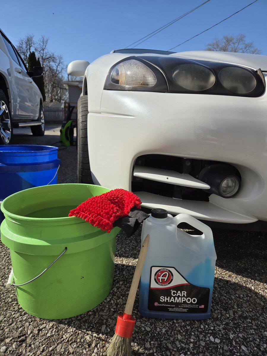 Garage3s's tweet photo. Today's Forecast: Morning Showers https://t.co/tQMzmAebj5
