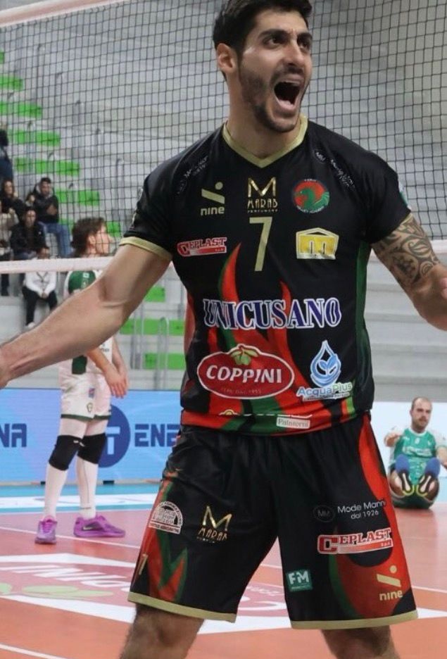 LP23907's tweet photo. Fino alla fine non si molla #GoDragons #GoJavi https://t.co/neXZUES3JK