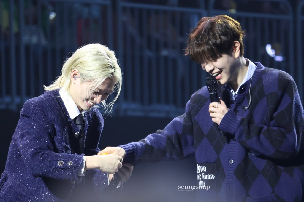 SEUNGSNAP | 승스냅 🐶📸 tweet media