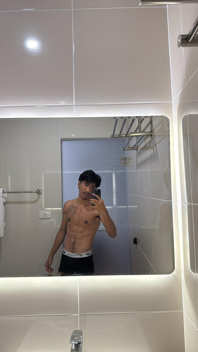 แม็ค นัม tweet media