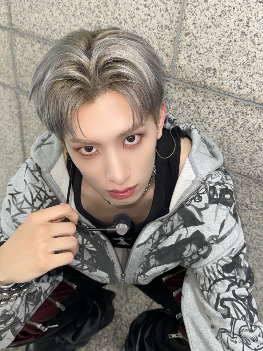 at_ALL_H_OURS's tweet photo. [#건호]
왜 예쁘니 처음 봐?

#ALL_H_OURS #올아워즈
#KUNHO #건호 https://t.co/u01CScCXol
