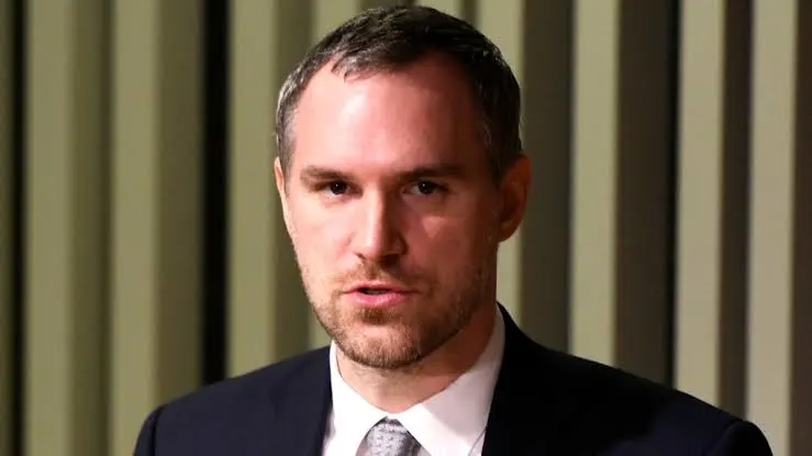 Singularius tweet media