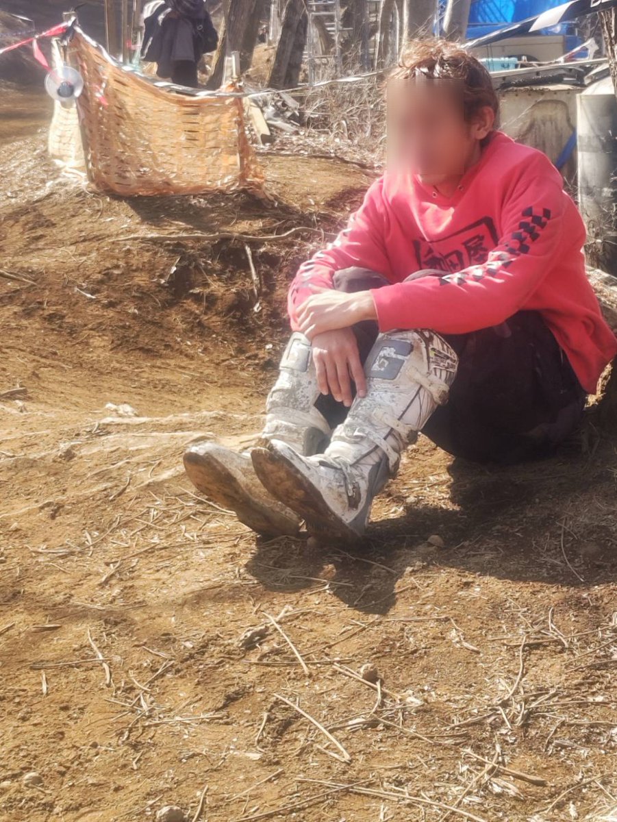 wave_factory tweet media