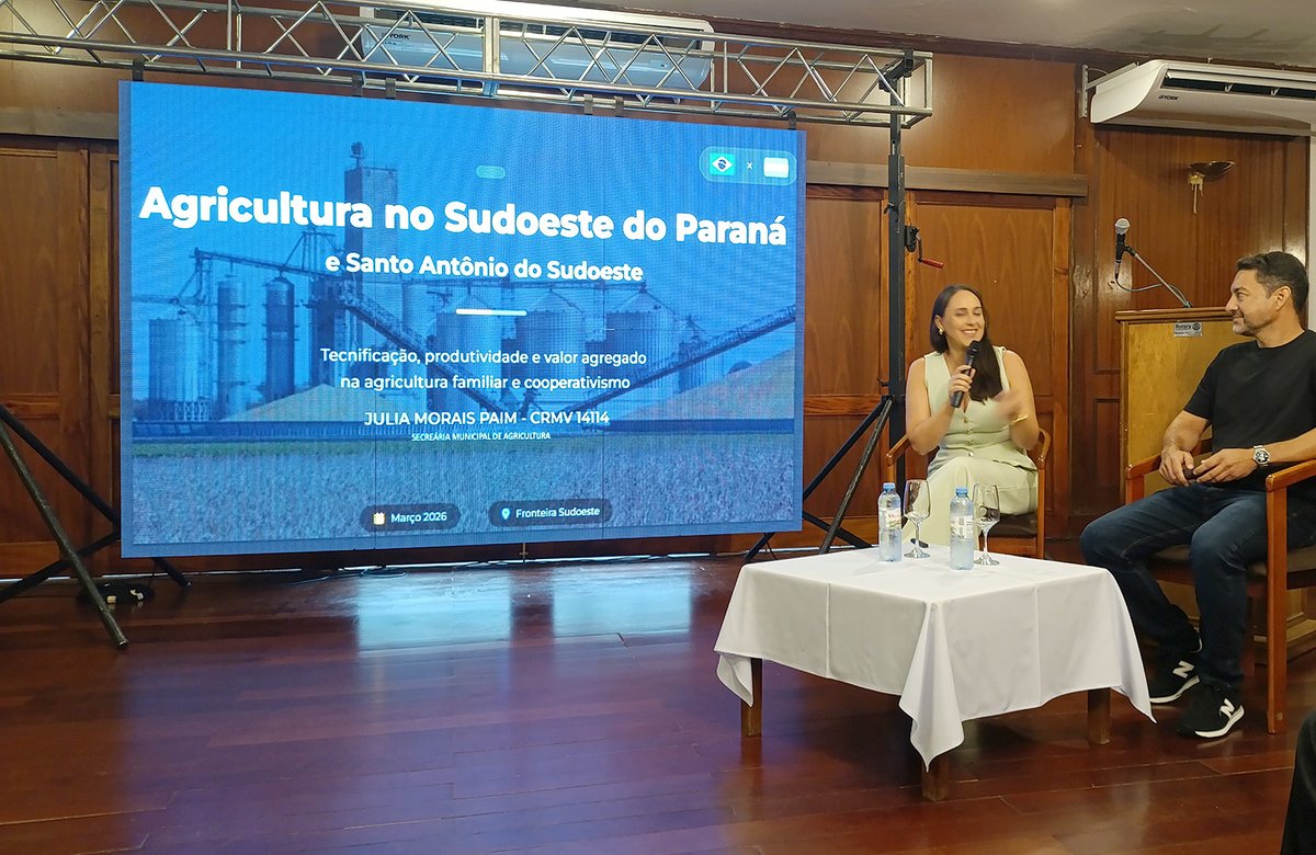 apicofom tweet media