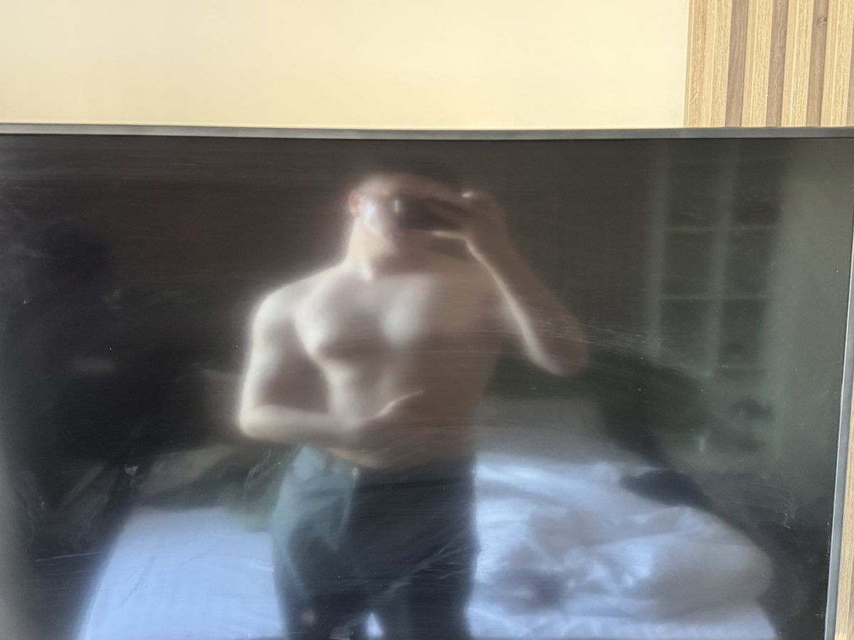 infiltration75's tweet photo. Я вірив коли казали що на 4к плазмі буде гарна картинка, але не думав що це станеться до її увімкнення https://t.co/VU7F0grEBS