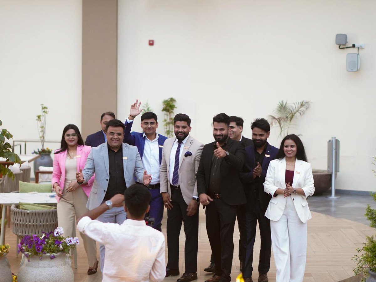 shyamsharma95's tweet image. At Wealthchoice, we build a culture of trust, discipline, and long-term thinking. Our team's shared commitment to delivering value defines us. Grateful for a team that believes in our vision! #Wealthchoice #TeamWork #RealEstateIndia #ClientFirst