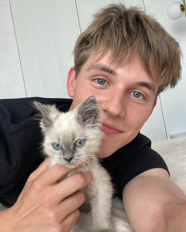 ؘ Ο𝒍ive𝑟. tweet media