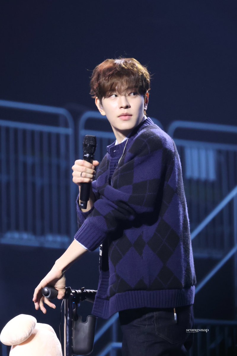 SEUNGSNAP | 승스냅 🐶📸 tweet media