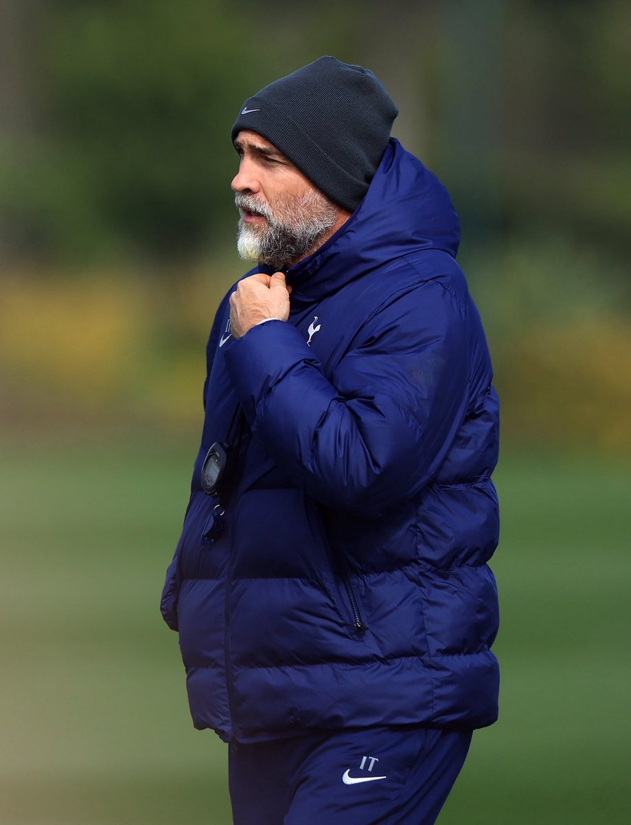 عمرو tweet media