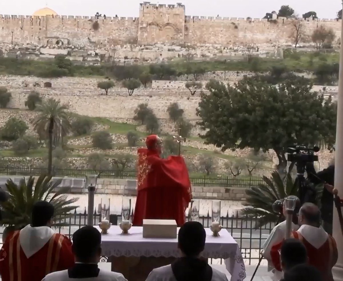 UNA VOCE SEVILLA - Misa Tradicional tweet media