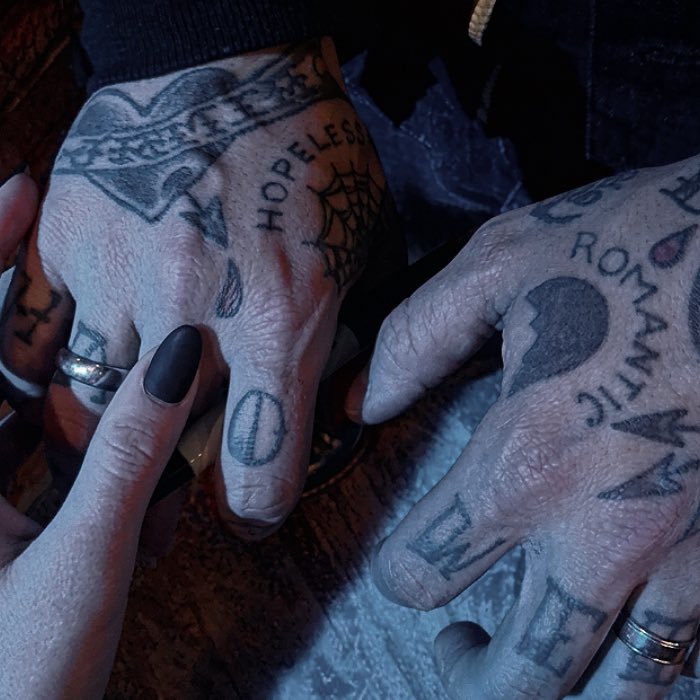 ɐlnɐd 击 tweet media