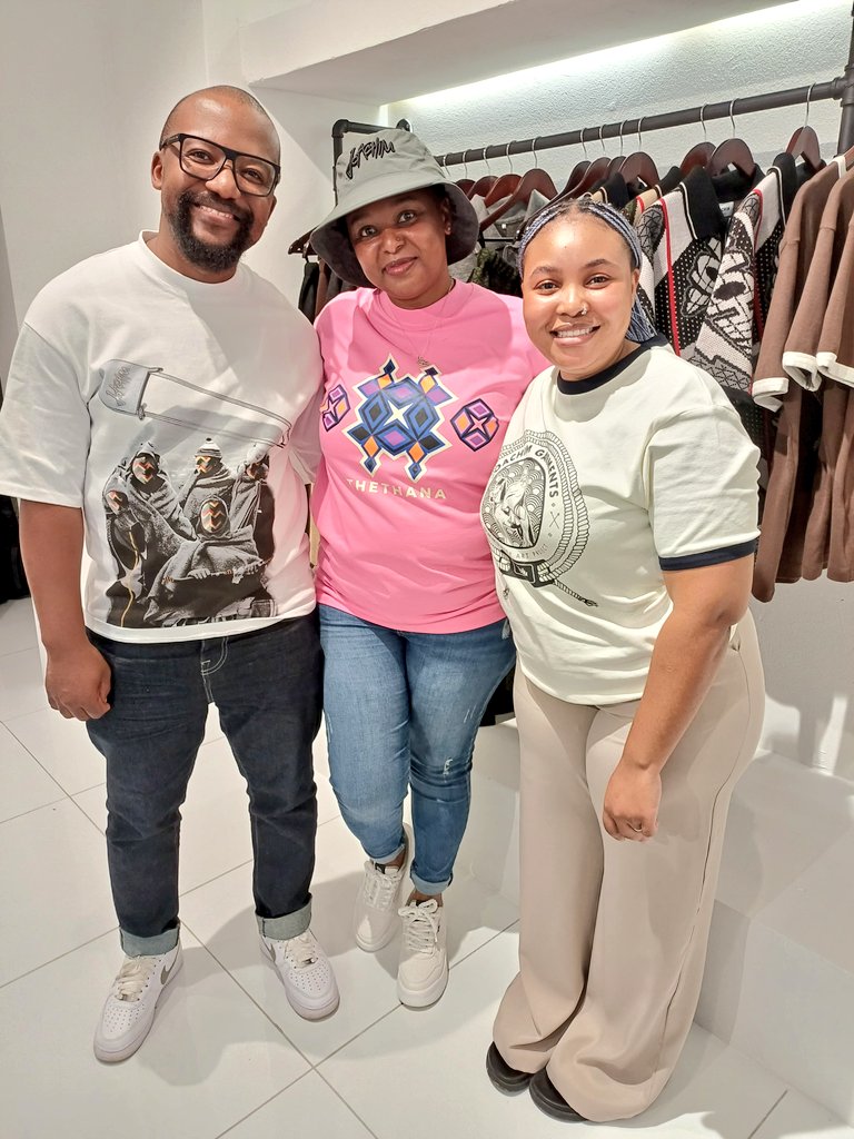 Tlali Kele tweet media