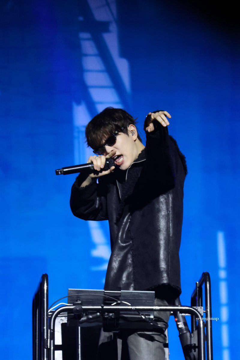 SEUNGSNAP | 승스냅 🐶📸 tweet media