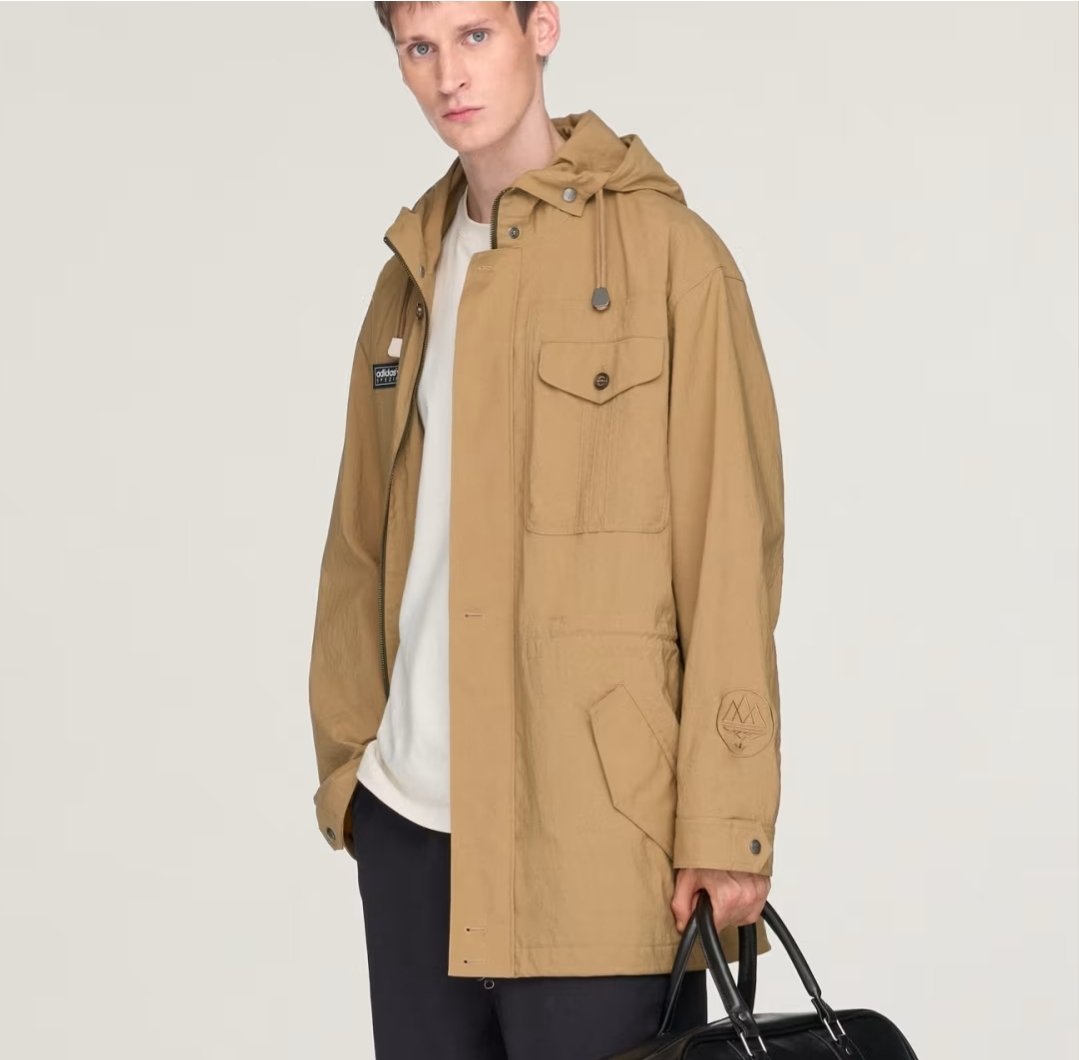 The Dassler tweet media