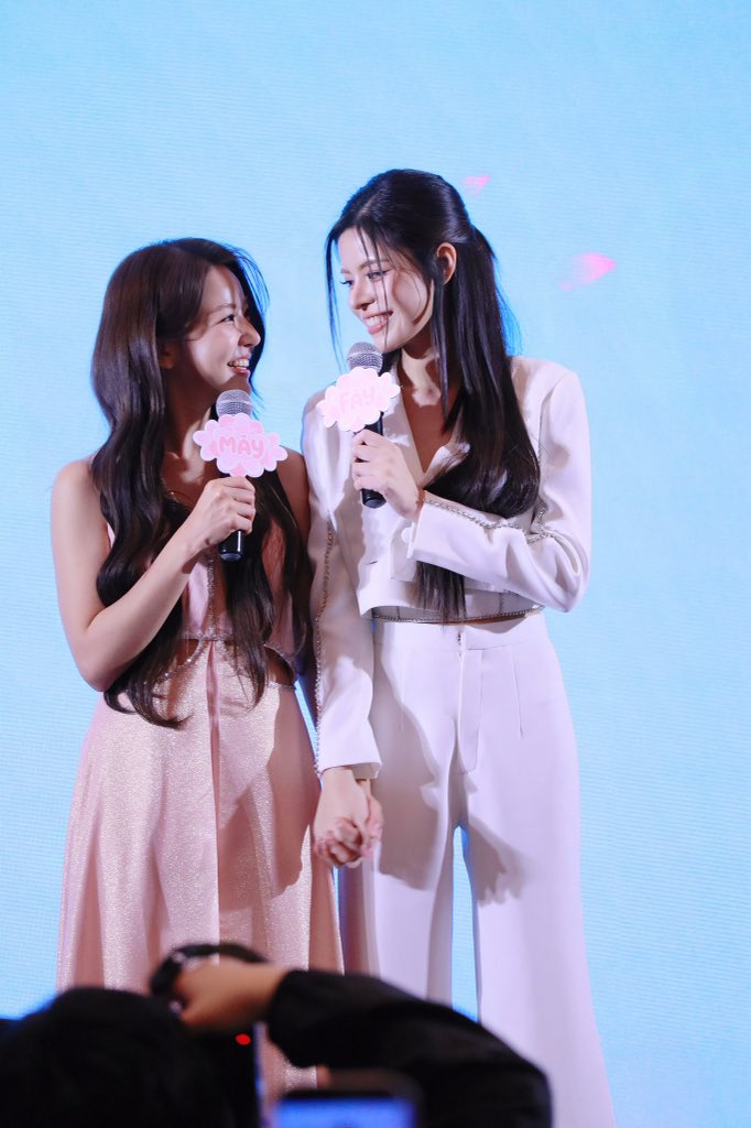 โมจิ（跟所有的烦恼说） tweet media