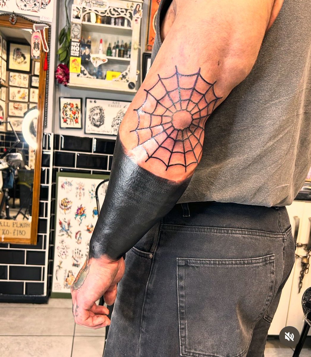 I love the tattos 💪🏻