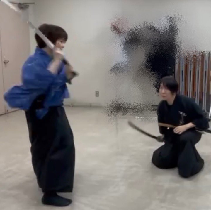 福　来 tweet media