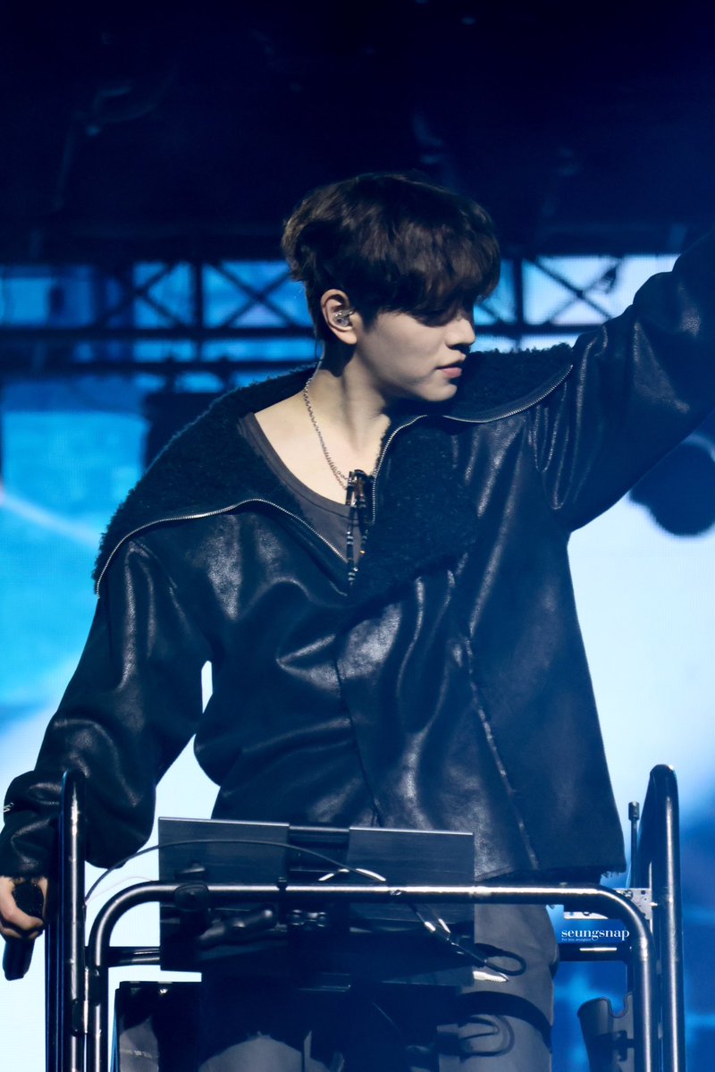 SEUNGSNAP | 승스냅 🐶📸 tweet media